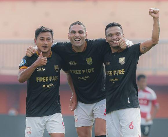 Hasil Liga 1: Messidoro Cetak Gol Menit Akhir, Persis Libas Madura United 3-2