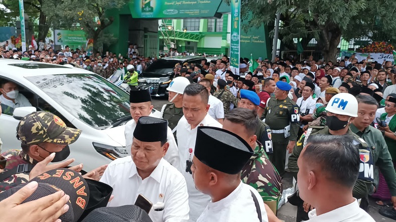 Prabowo Diteriaki Presiden oleh Ribuan Nahdliyin di Acara 1 Abad NU 
