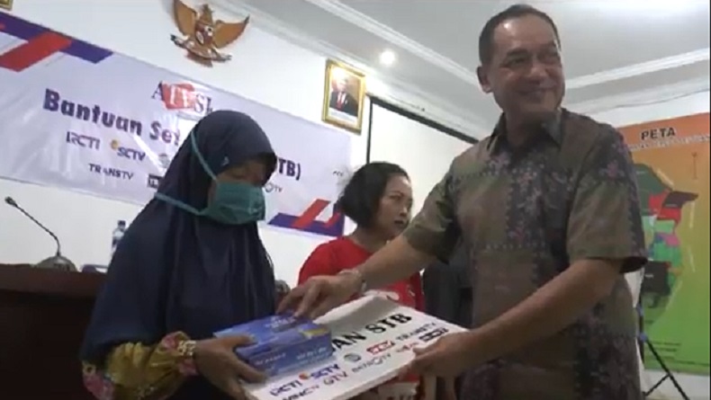 ATVSI Bagikan Bantuan 500 STB ke Warga Kurang Mampu di Sumut