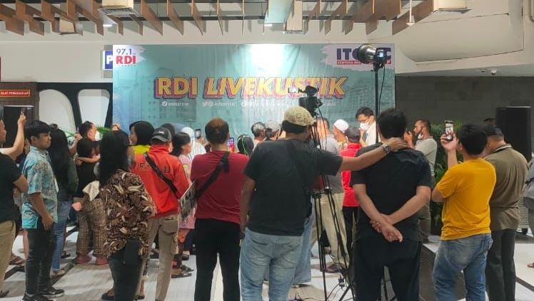 Lokasi Pindah, Antusias Penonton Livekustik Tetap Luar Biasa
