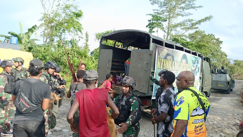 Teror KKB Meresahkan, 33 Warga Paro Nduga Dievakuasi dengan Melintasi Hutan