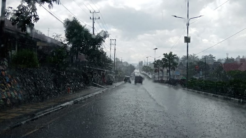 Waspada, Wilayah Sulut Ini Diperkirakan Hujan Lebat Besok