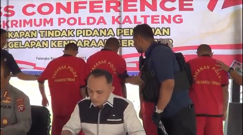 4 Sindikat Penipuan dan  Penggelapan Mobil Antarprovinsi Ditangkap, 1 di Antaranya Wanita