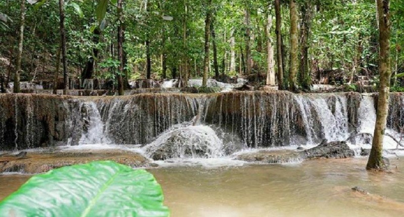 Pesona Air Terjun Talisewu Layaknya Surga Tersembunyi di Kolaka Timur, Berundak dan Eksotis