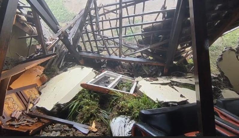 Diguyur Hujan Deras, Tebing di Lereng Merbabu Longsor Timpa Rumah hingga Rusak Parah