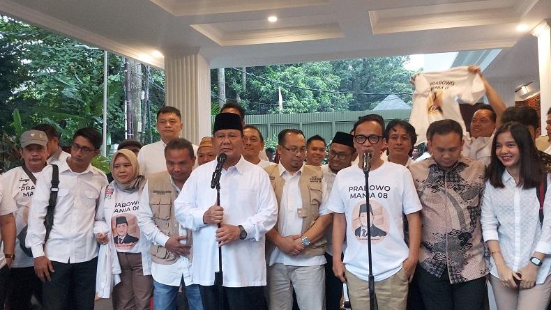 Prabowo Terima Kedatangan Relawan Jokowi: Mereka Ingin Dukung Saya Maju