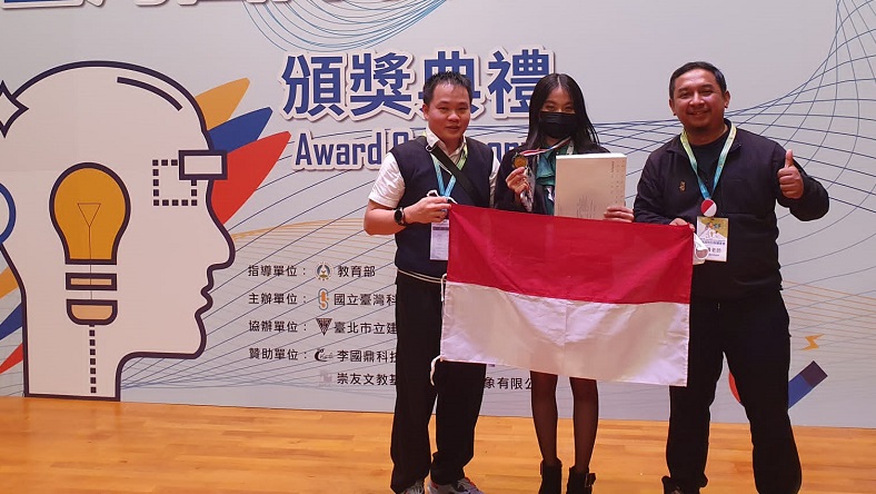 Gegara Ekstrak Kelor, Siswi asal Surabaya Juara 1 Lomba Sains Internasional di Taiwan
