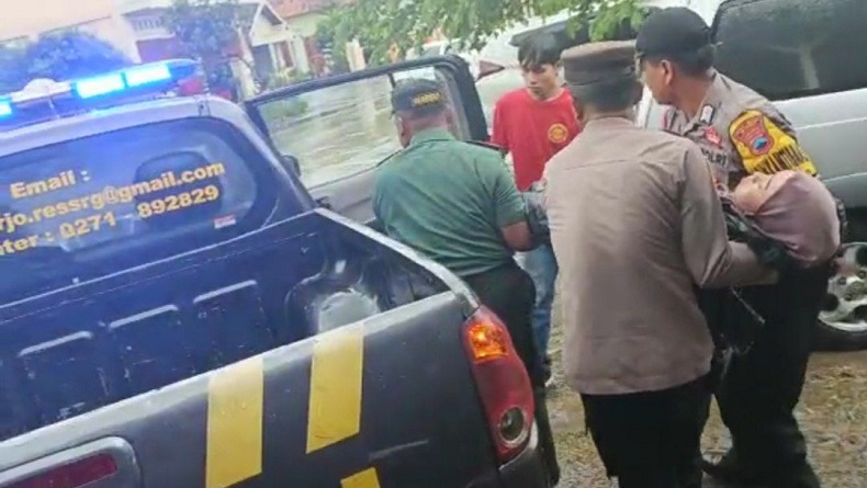 Terekam Video, Polisi dan TNI Tolong Korban Tabrak Lari di Sragen, Begini Ceritanya 