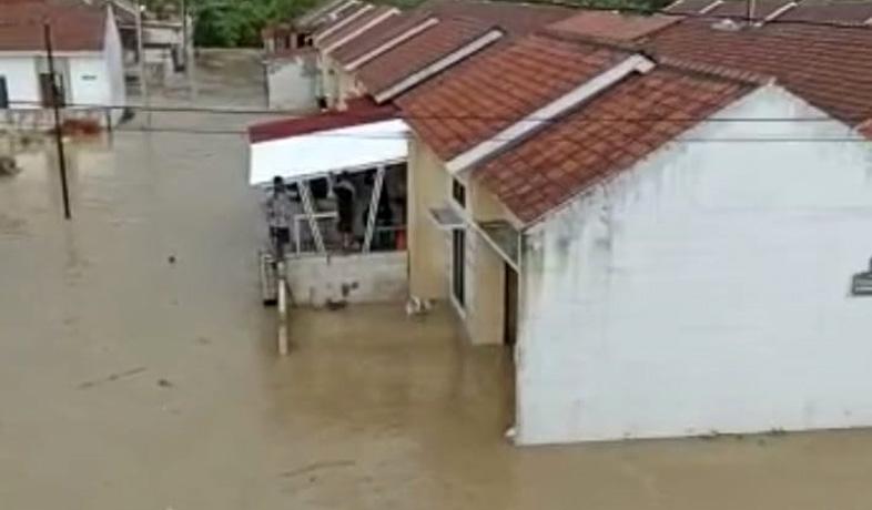  Tanggul Darurat Jebol, Perumahan Dinar Indah Semarang Kembali Terendam Banjir