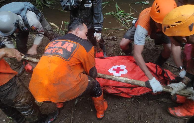  3 Hari Pencarian, Warga Ngargoyoso Karanganyar yang Tertimbun Longsor Ditemukan Tewas