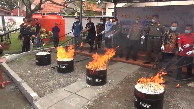 Bea Cukai Tegal Musnahkan 9,7 Juta Batang Rokok Ilegal Hasil 47 Operasi Penindakan