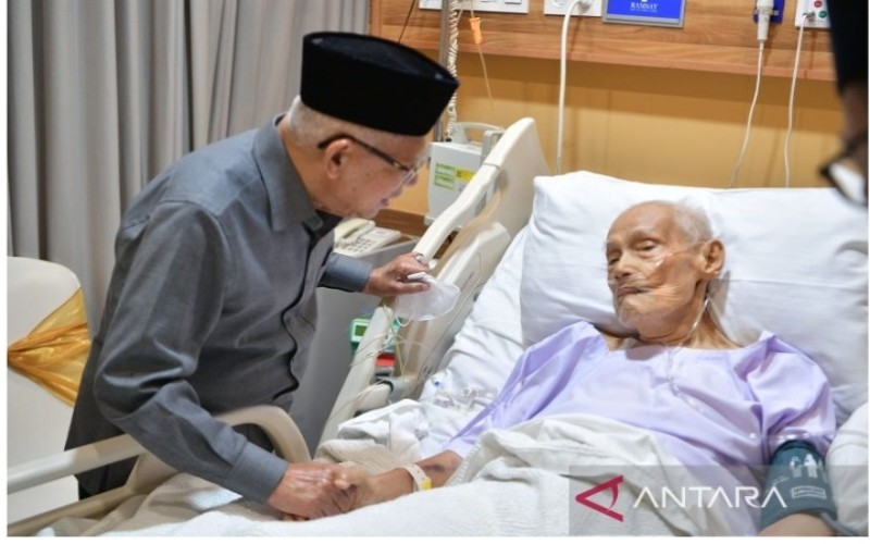 Mantan Ketua MUI KH Ali Yafie Wafat