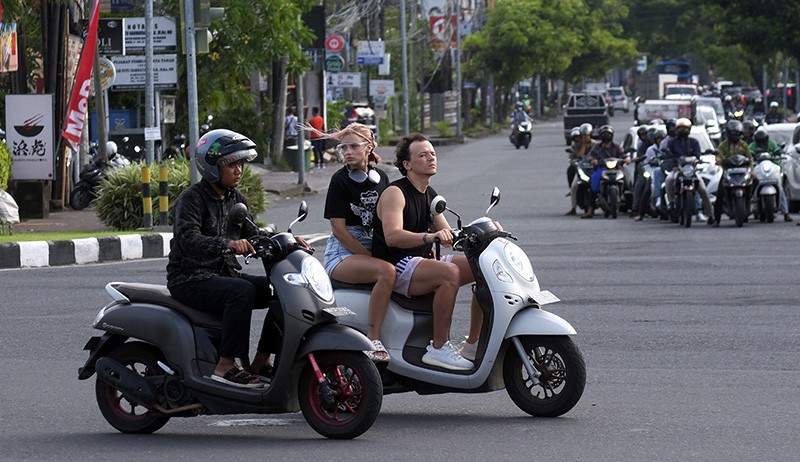 Dishub Bali Tegaskan Turis Asing Sewa Motor Wajib Punya SIM