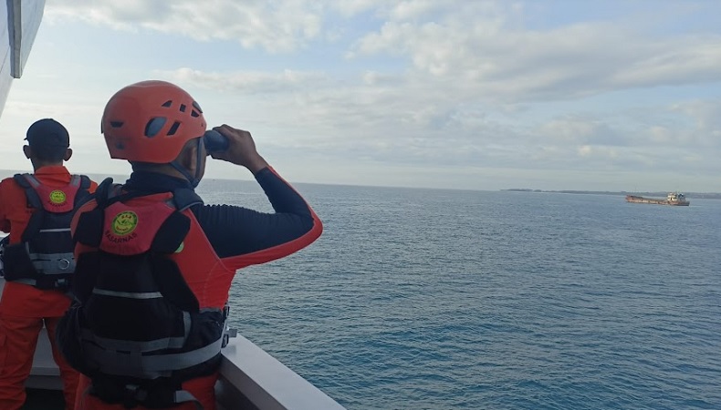 Mengapung di Laut, 1 ABK KM Linggar Petak 89 Ditemukan Selamat