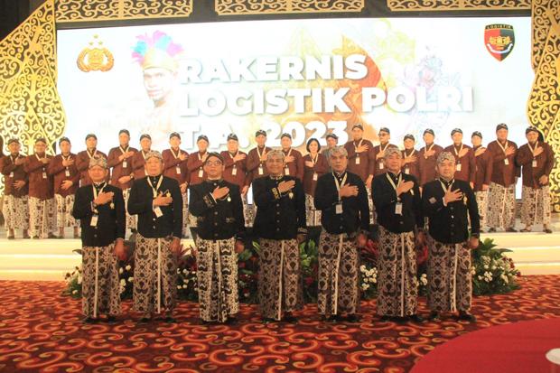  Rakernis Logistik Polri Bernuansa Kearifan Lokal, Peserta Gunakan Pakaian Adat Jawa 