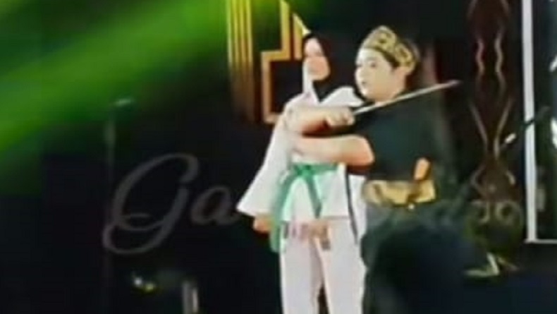 5 Fakta Katerina Angelia Kebal Sayatan Golok, Nomor 4 Tanpa Jimat