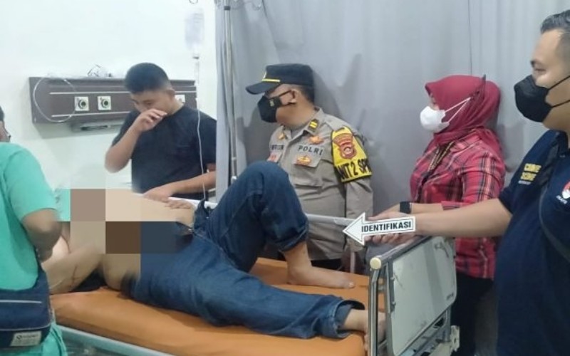 Heboh, Polisi di Palembang Ditusuk Penjual Roti Bakar