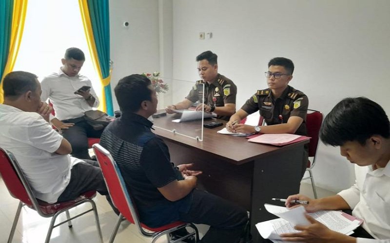 Jaksa Tahan Eks Kades dan Guru Tersangka Korupsi Dana Desa dan BOS