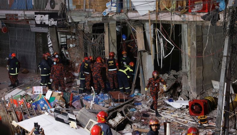Ledakan di Pasar Ramai Pengunjung Bangladesh Hancurkan Gedung, 15 Orang Tewas 