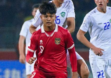 Hokky Caraka: Semoga Indonesia Tak Dapat Sanksi FIFA!