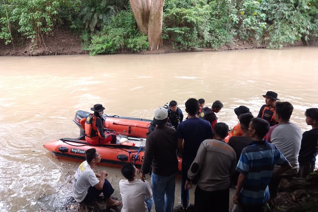  Anak yang Tenggelam di Sungai Way Tahmi Ditemukan Meninggal 
