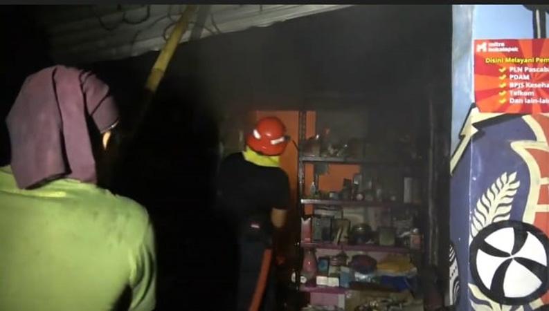 Distro dan Toko Kosmetik di Brebes Terbakar, Kerugian Ditaksir Puluhan Juta Rupiah