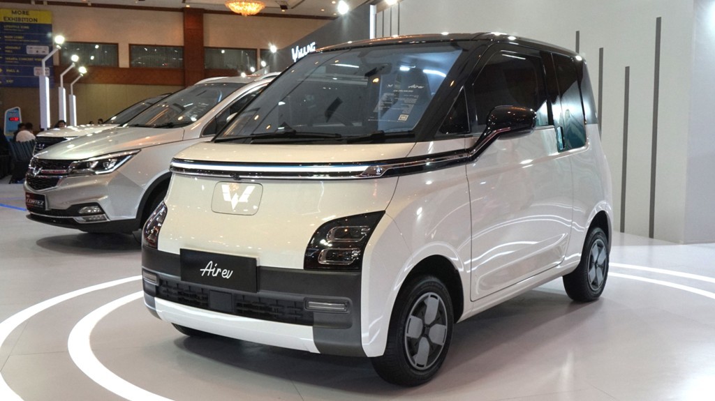 Mobil Listrik Wuling Dapat Subsidi, Apa Bisa Dibawa Mudik Jauh?