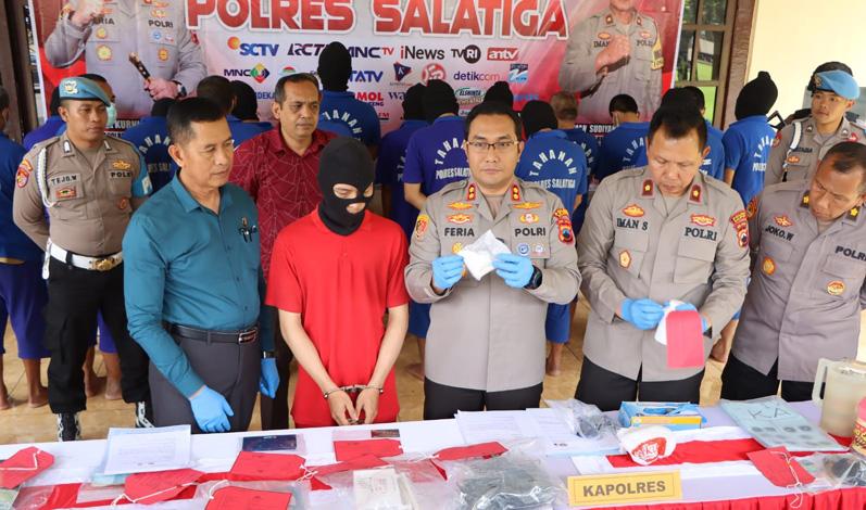  Edarkan Ribuan Butir Pil Koplo, Warga Semarang Ditangkap Polisi