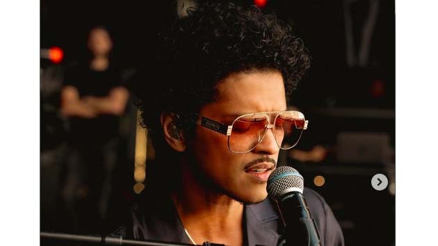 Lirik Lagu It Will Rain-Bruno Mars dan Terjemahan, Ceritakan Cinta yang Tak Direstui