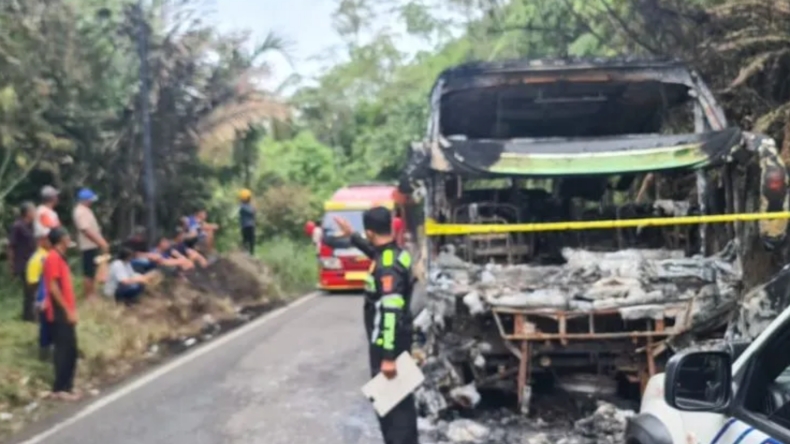 Bus ALS Terbakar di Bukittinggi, Polisi: Tak Ada Korban Jiwa, Seluruh Penumpang Selamat