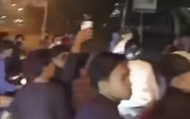 Viral Kelompok Geng Motor Acungkan Celurit di Jalanan Sidoarjo, Ini Respons Polisi