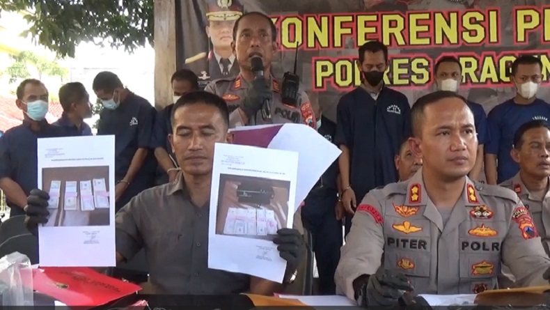 Dua Kakek di Sragen Edarkan Uang Dolar Palsu, Terbongkar Usai Tipu Perempuan