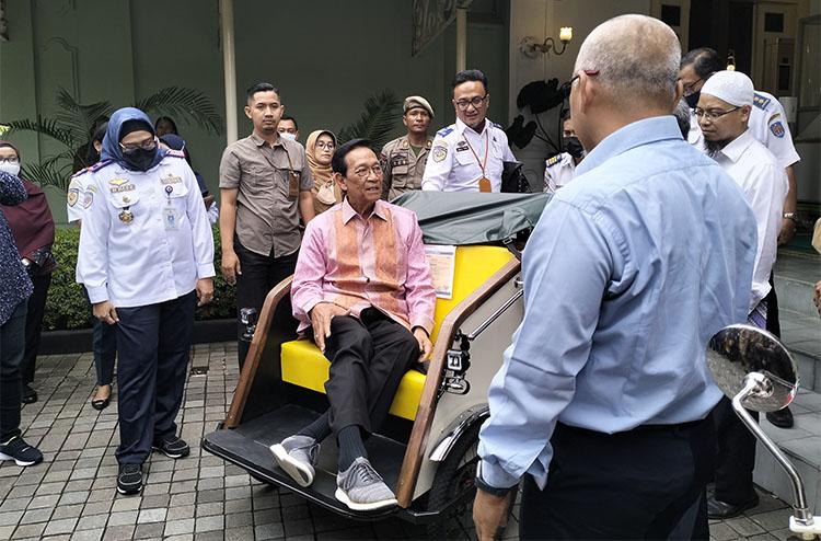 Pemda DIY Kenalkan Becak Listrik, untuk Diuji Coba di Malioboro
