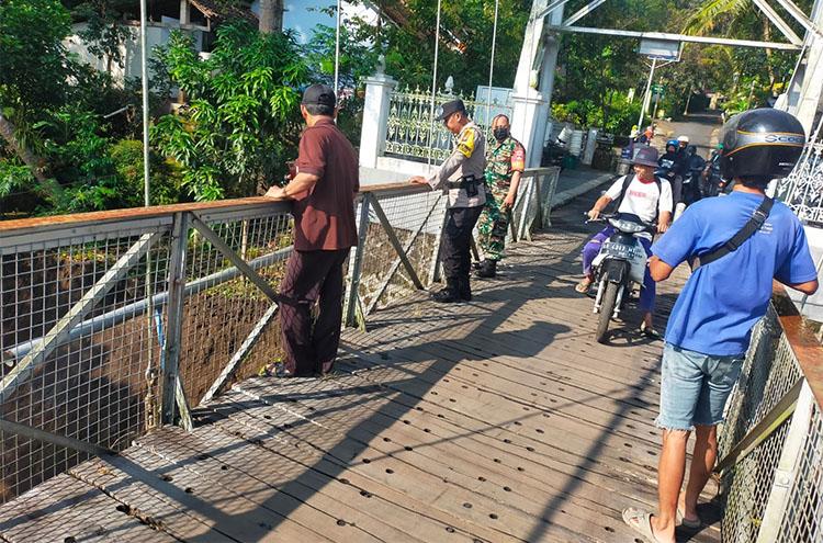 Talut Pondasi Ambrol, Bangunan Cagar Budaya Jembatan Gantung Duwet Kulonprogo Terancam  Ambruk