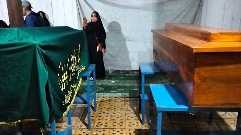 Kedatangan Jenazah Syabda Perkasa Belawa Disambut Isak Tangis Keluarga di Sragen