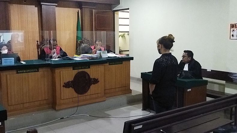 Penjual Gorengan yang Tagih Utang di Medsos Divonis 4 Bulan Penjara