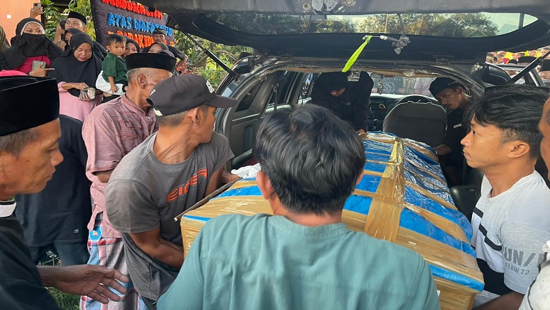 Jenazah Tukang Ojek Korban Penembakan KKB Dipulangkan ke Sulsel