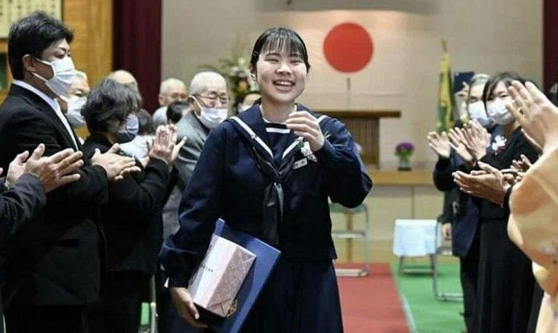 SMP di Jepang Ini Gelar Wisuda Kelulusan, Pesertanya hanya 1 Siswa