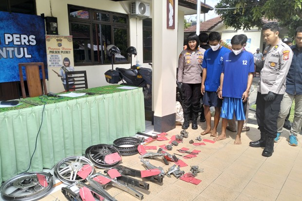 Residivis Pencurian Celana Ini Ajak Adiknya Curi Onderdil di Toko Tetangga