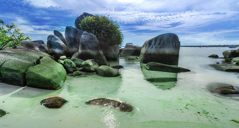 Fakta Menarik Pantai Tanjung Kelayang di Belitung