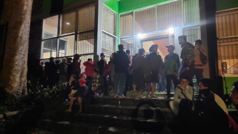 Warga Geruduk Pengembang Resort Situ Gunung yang Diduga Tebang 20 Pohon di TNGGP