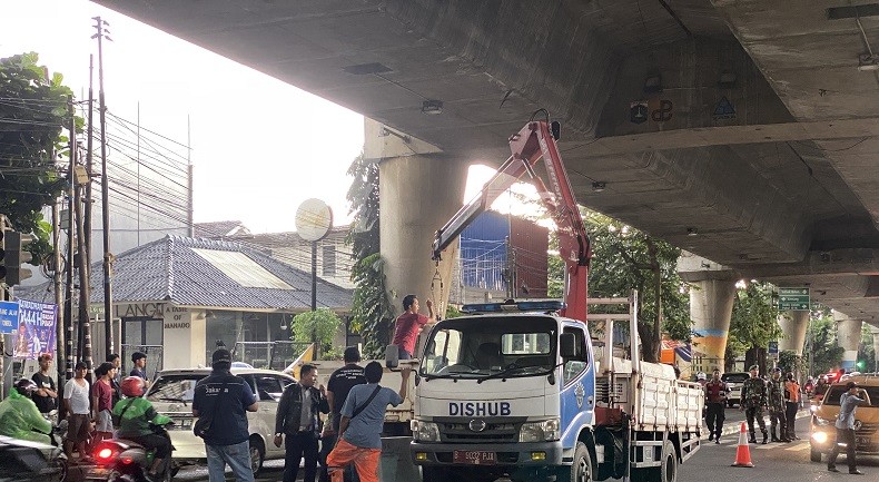 Biang Macet, Putar Balik di Antasari Jaksel Akan Ditutup