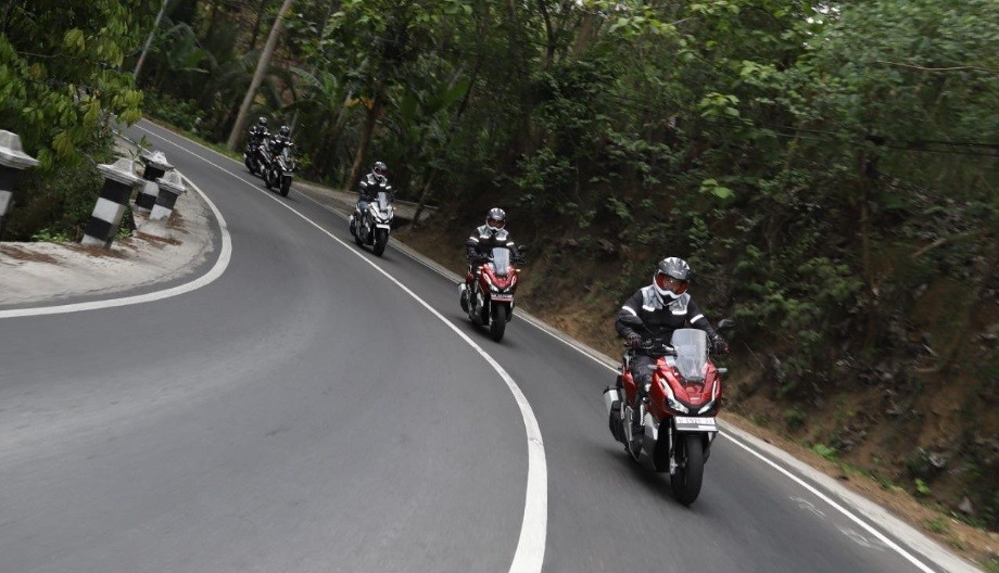Cegah Motor Matik Rem Blong saat Lewati Turunan Tajam, Ini Harus Diperhatikan