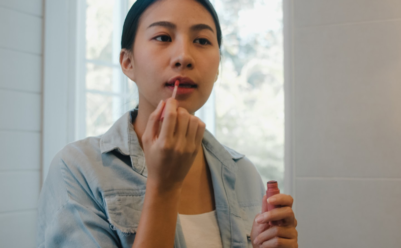 Girls, Ini Rangkaian Lip Care untuk Kecantikan dan Kesehatan Bibir  