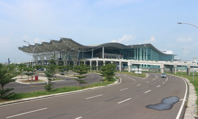 32 Calon TKI Ilegal Diamankan saat Hendak ke Timur Tengah via Bandara Kertajati Majalengka
