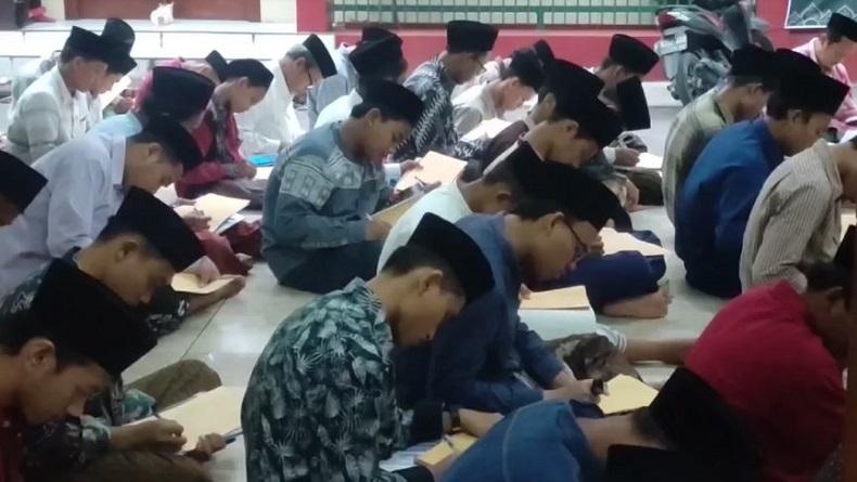 Melihat Tradisi Santri Kalong di Kendal saat Ramadhan