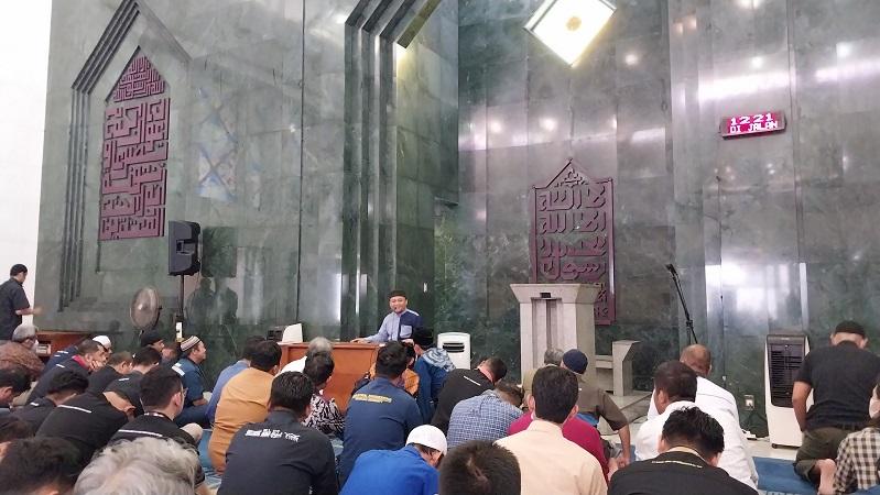 Jemaah Masjid Bimantara Rasakan Manfaat dari Kegiatan Ramadan yang Didukung MNC Peduli