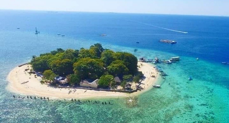 Indahnya Pulau Samalona di Perairan Makassar, Snorkeling Lihat Kapal Perang dan Terumbu Karang