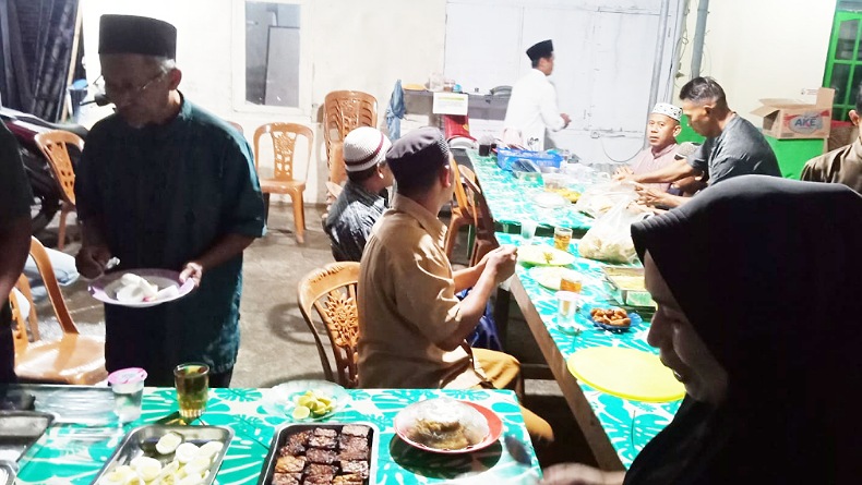 Jadwal Buka Puasa di Tomohon Hari Ini Kamis 6 April 2023, Baca Doanya
