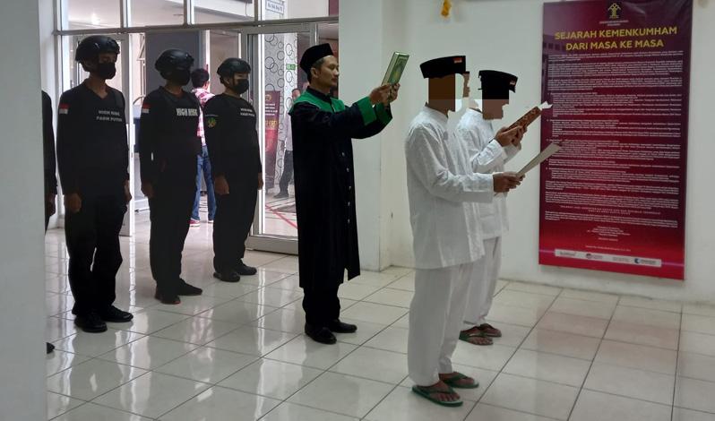 Di Bawah Sumpah Alquran, 2 Napi Terorisme Lapas Nusakambangan Ikrar Setia NKRI